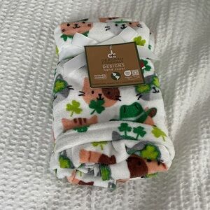 Cat Print Hand Towels - White and Green